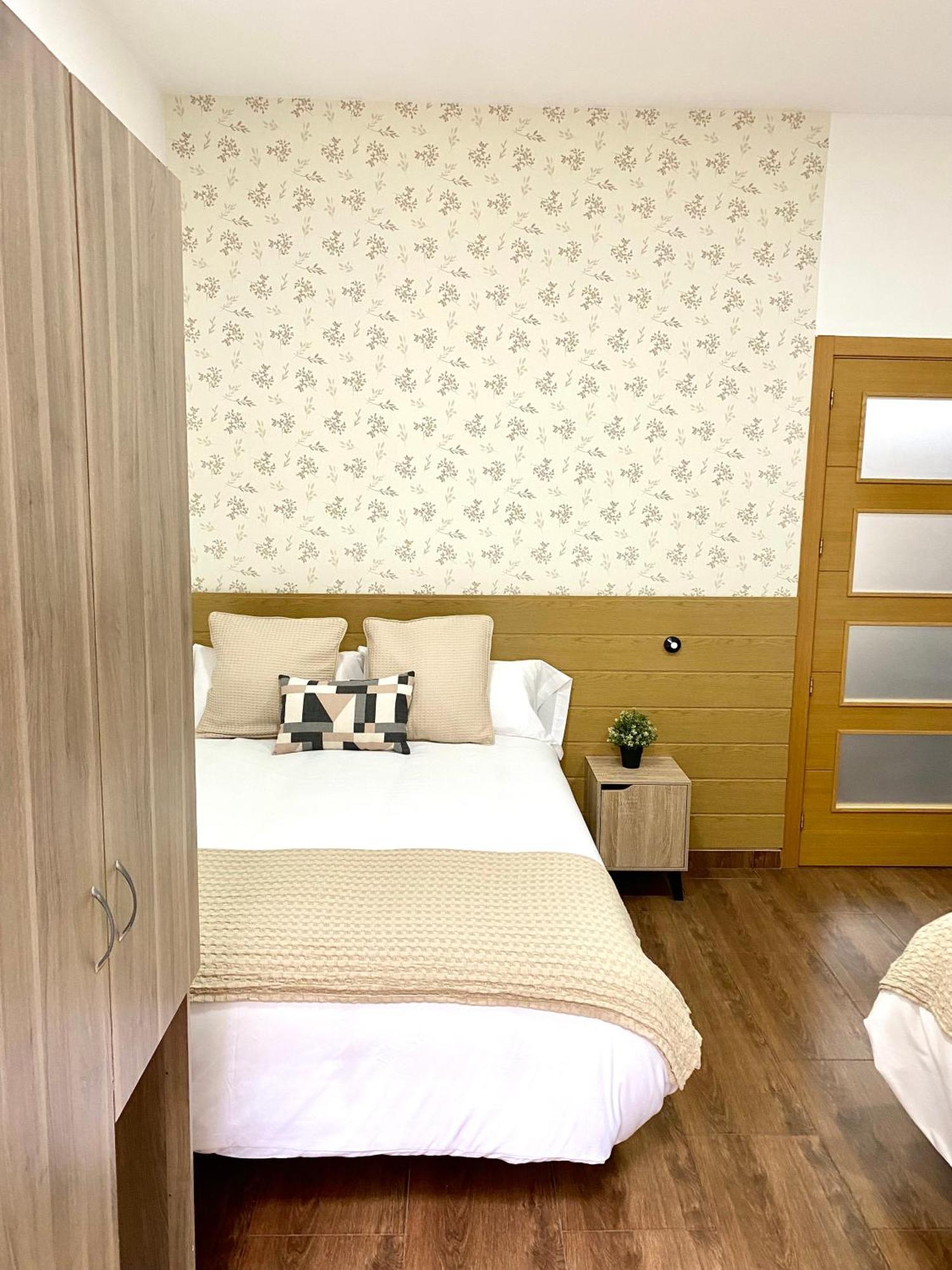 Apartamentos Fuencarral II مدريد الغرفة الصورة
